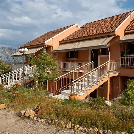 Kokkini Peach Budget Appartement Kokkínion