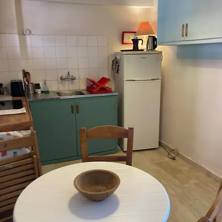 Kokkini Peach Budget * Kokkínion