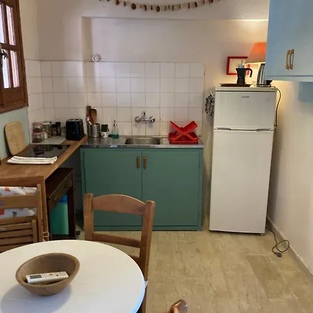 Kokkini Peach Budget Apartman *