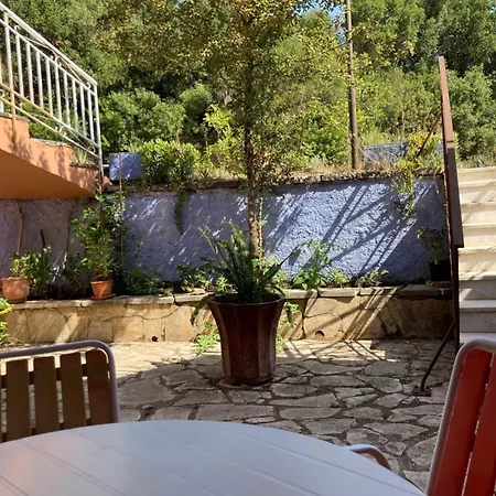 Apartamento Kokkini Peach Budget Kokkínion